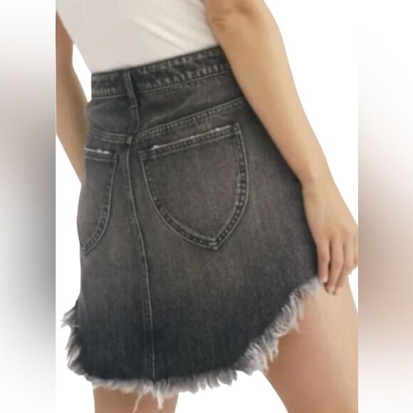 Free People We The Free Bailey Black Denim Mini Skirt Frayed Hem Size 29 NWOT - Picture 3 of 8